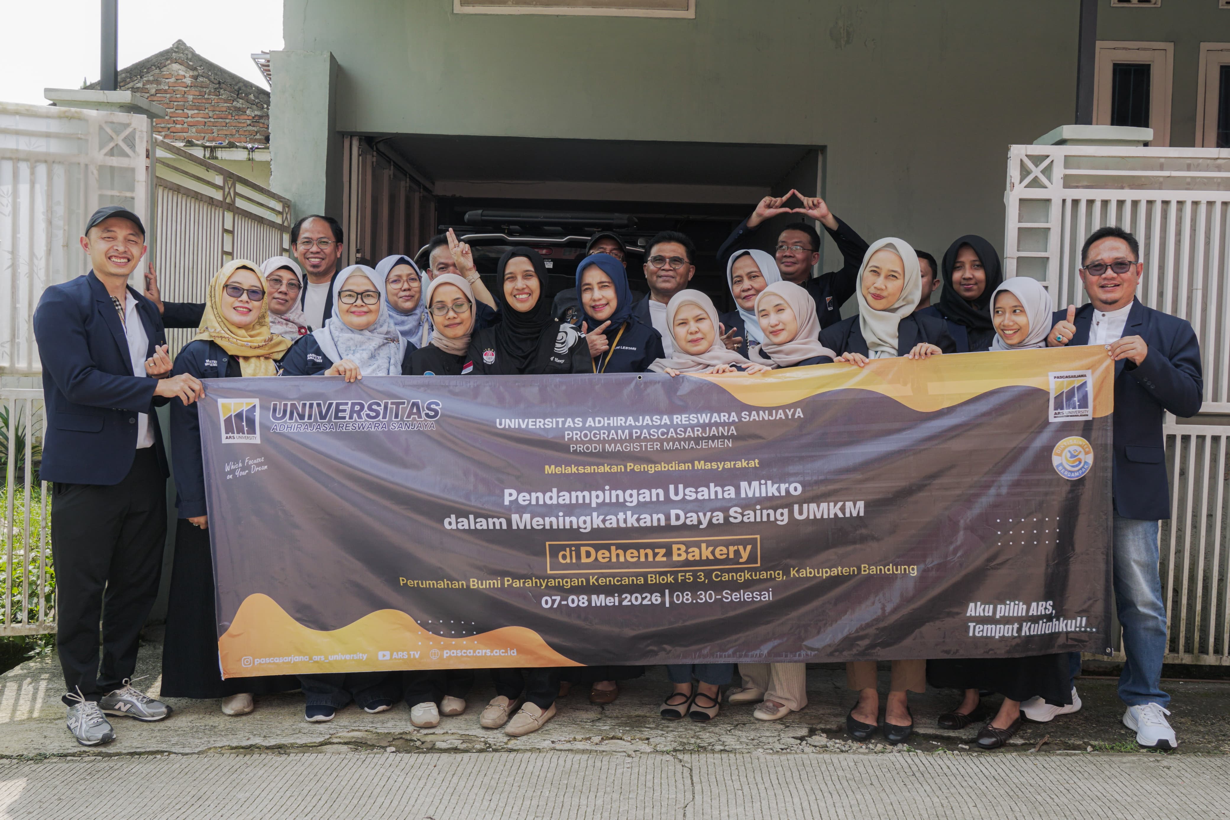 ARS University Conducts Community Service in Collaboration with DeHenz Bakery to Support MSME Empowerment